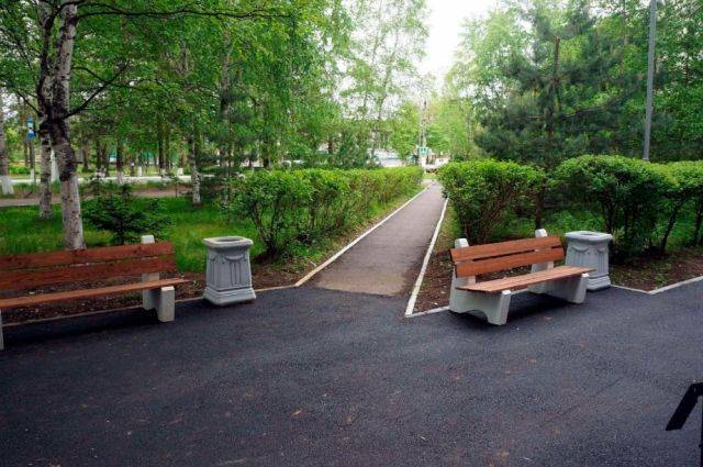 Парки и скверы ремонтируют в Хабаровском крае