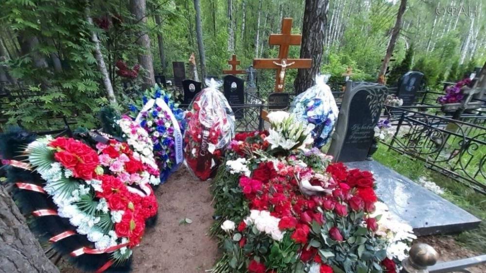 Организацию похорон Юлии Норкиной взял на себя ее сын от первого брака