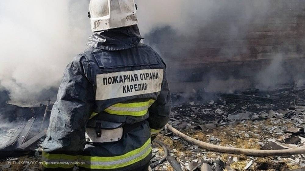 Один человек пострадал во время пожара в петрозаводском таунхаусе