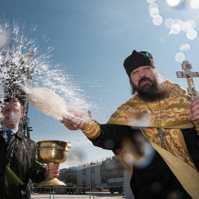 Россиянам напомнили о новых правилах посещения церквей перед днем Святой Троицы
