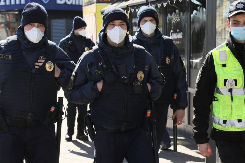 Полиция и Нацгвардия усилили контроль в курортных зонах Одессы и области