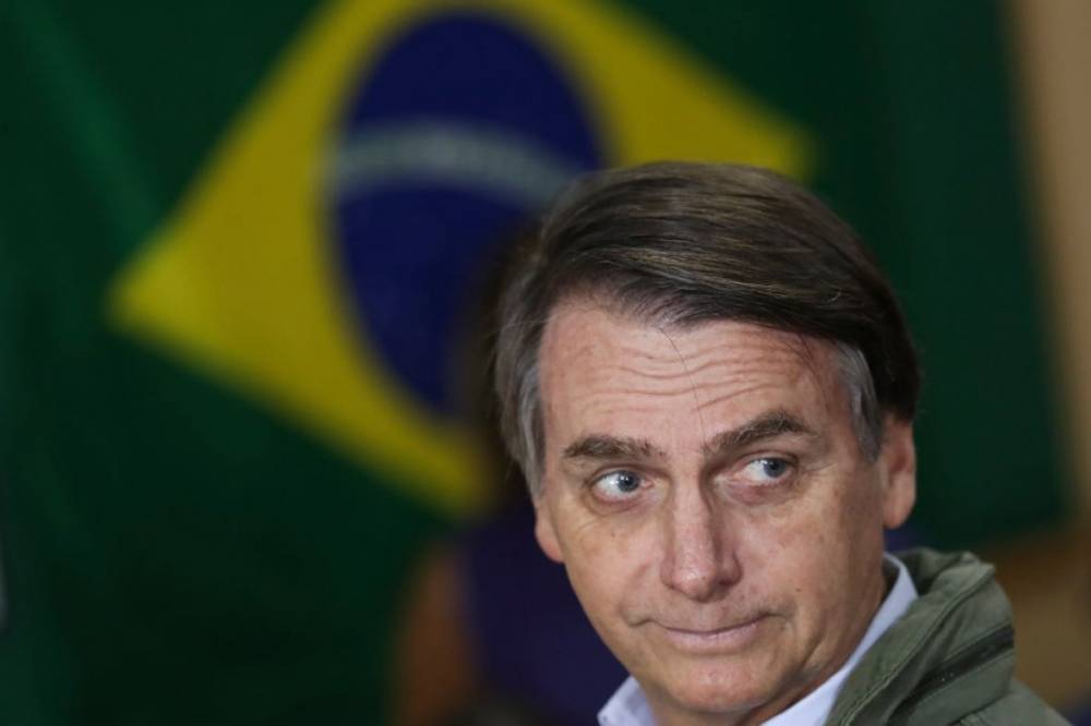 Президент Бразилии решил ограничить доступ к статистике по COVID-19