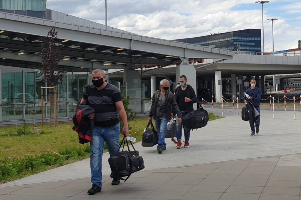 В Польшу прибыли два самолета с украинскими заробитчанами
