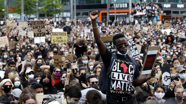 Протесты против расизма в Германии: задержаны около 100 человек