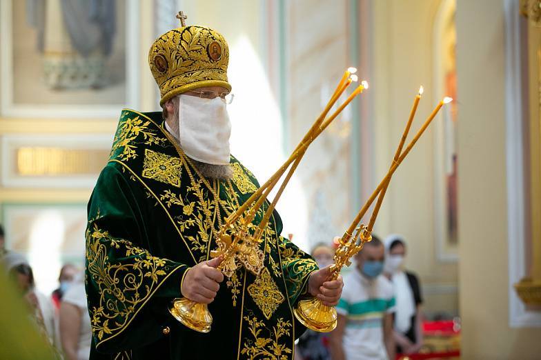 Православные Дона отмечают День Святой Троицы