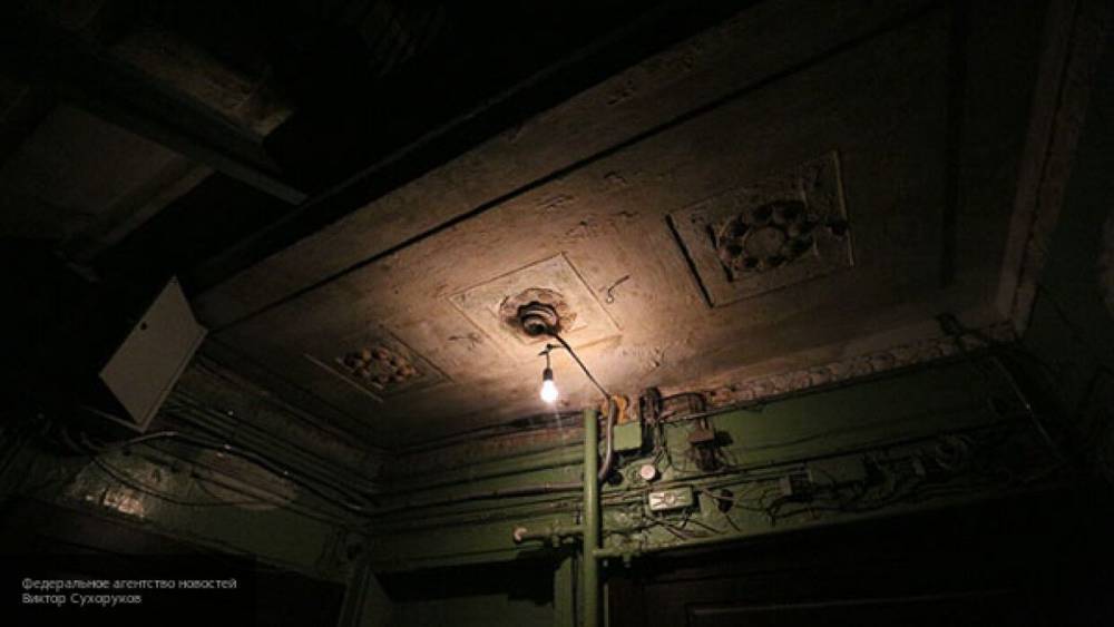 Семьдесят пять домов остались без света в Санкт-Петербурге