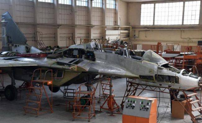 Модернизация истребителя на Украине: МиГ-29 разворовали на авиазаводе