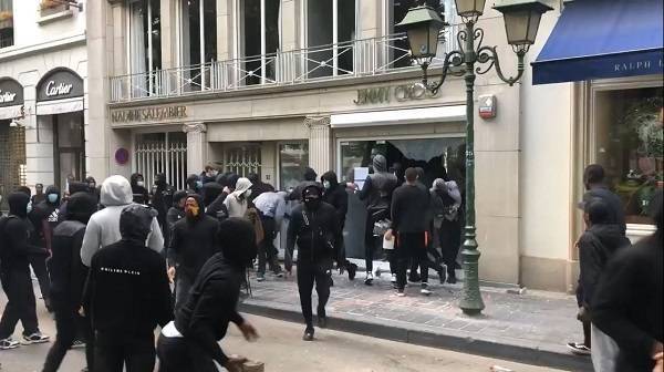 В Брюсселе после акции против расизма начались погромы