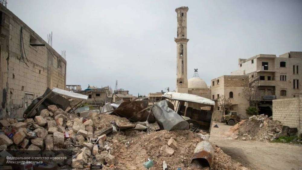 Сирийские военные обстреляли опорные пункты боевиков у поселка Хан-Тутин в Идлибе
