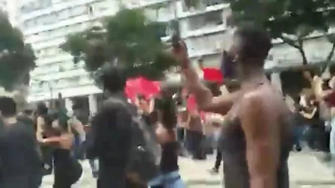 В Рио-де-Жанейро проходят акции протеста против расизма и фашизма