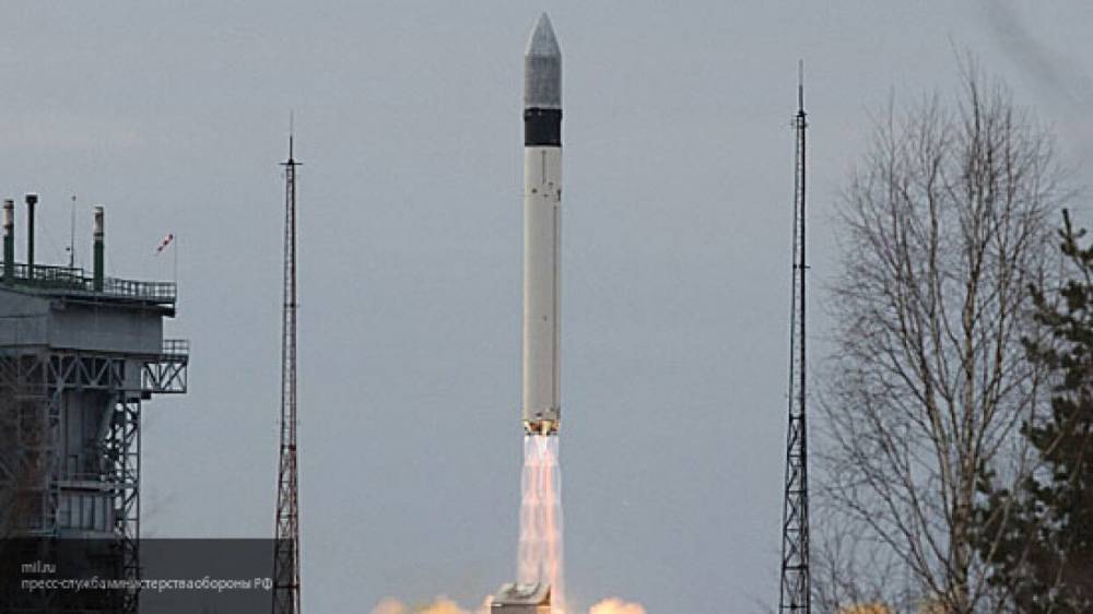 РИА: Россия запускает производство ракет "Рокот" без украинских деталей