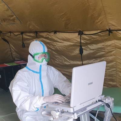 Военные медики начали прием пациентов с Covid-19 в полевом госпитале в Чите