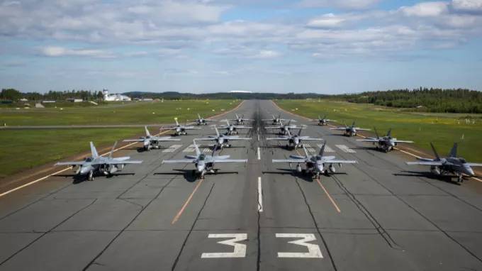 Истребители ВВС Финляндии условно уничтожили российские военные базы
