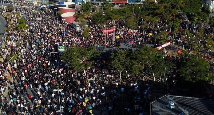 В Бразилии начались акции протеста против Болсонару