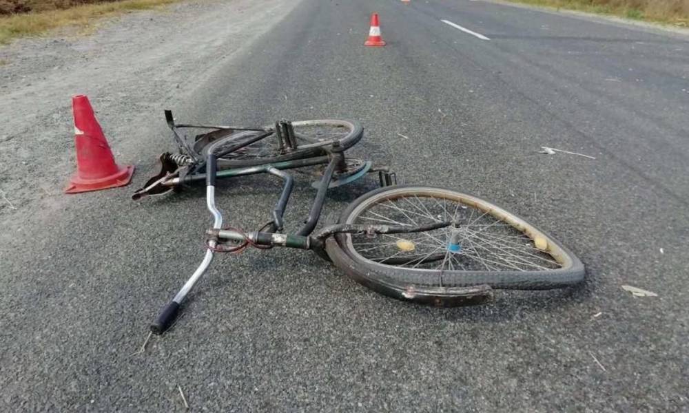 В Карелии 12-летний велосипедист столкнулся с автомобилем