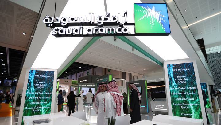 Саудовская Аравия рекордно повысила отпускные цены на нефть