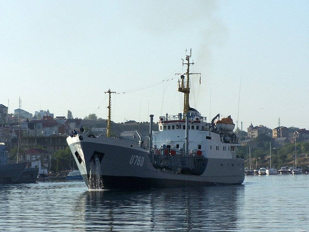 В Очакове затонул бывший корабль ВМС Украины