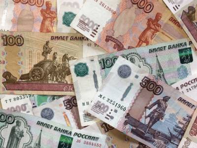 В России снятие наличных с банковских карт стало непопулярным