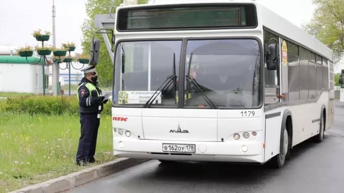 Госавтоинспекция проверит исправность автобусов в Петербурге и Ленобласти