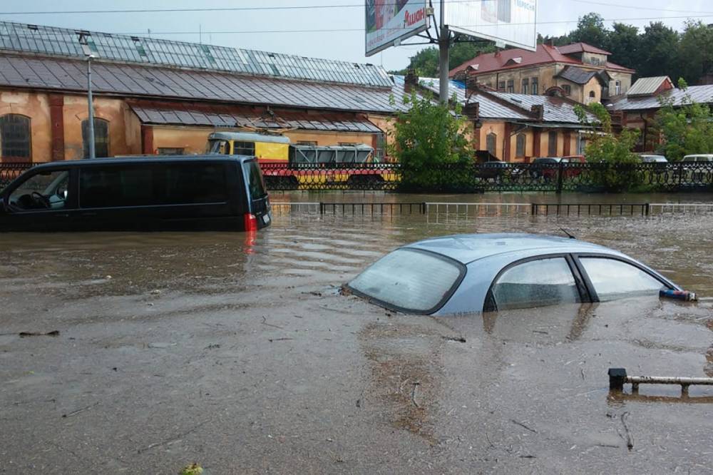 В Чехии из-за ливней реки вышли из берегов и затопили несколько населенных пунктов