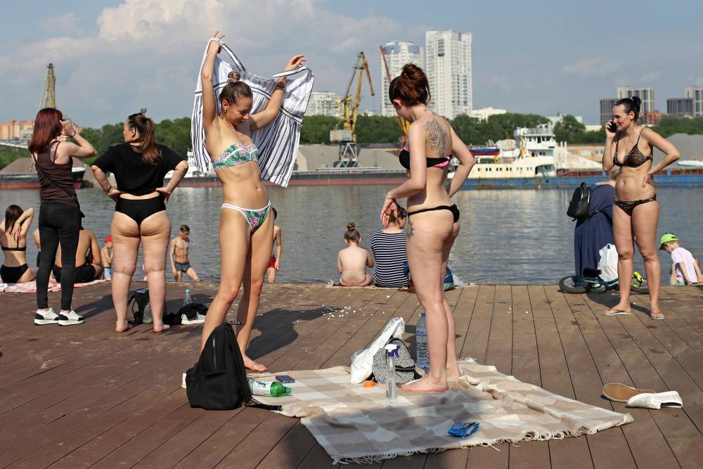 Минздрав рекомендует россиянам не посещать пляжи