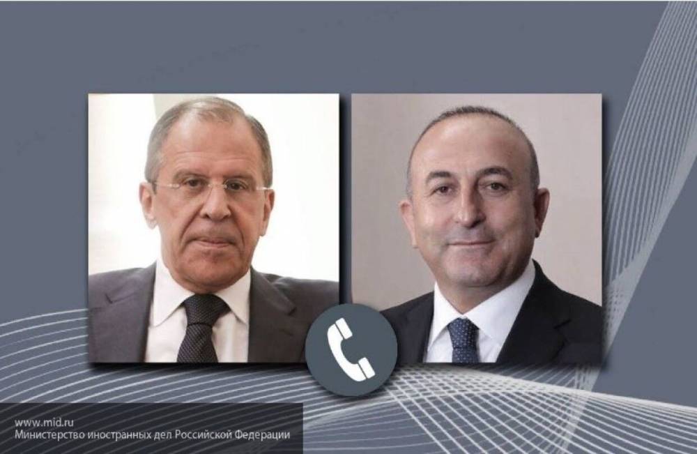 Лавров и Чавушоглу обсудили по телефону ситуацию в Ливии