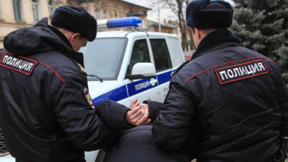 В Москве полиция устроила облаву на участников "Бессрочного протеста"