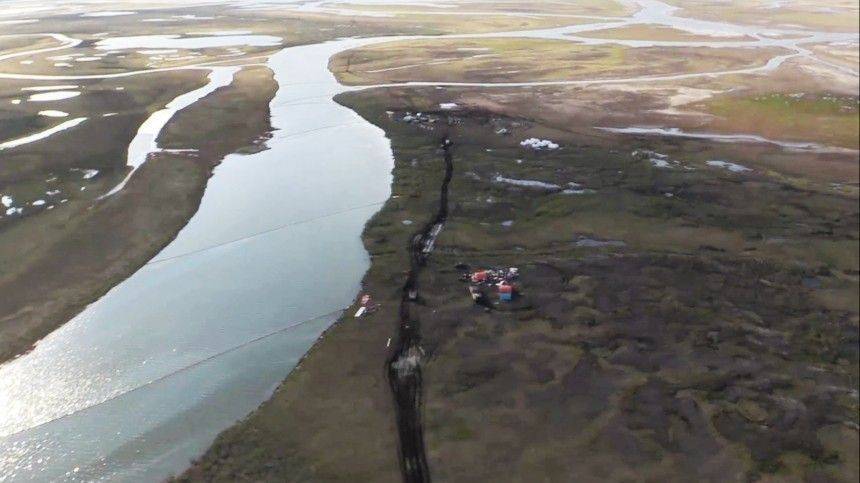 Заблокированных на острове из-за паводка туристов спасли в Красноярском крае