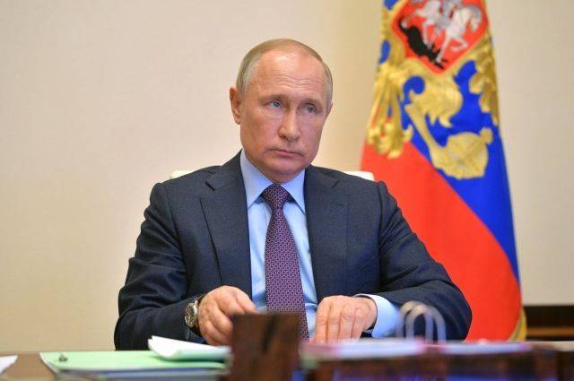 Путин поручил увеличить втрое минимальный размер пособия по безработице