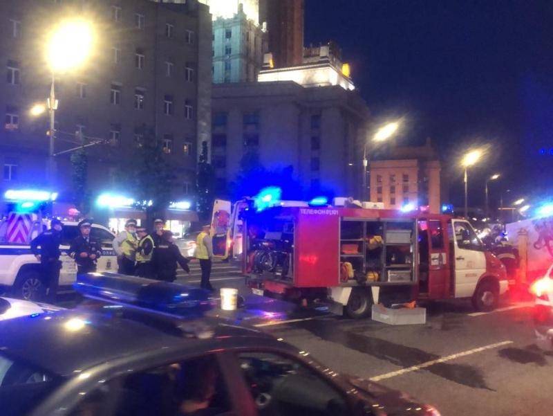 "Удар был очень сильный": Михаил Ефремов устроил жуткую аварию в центре Москвы