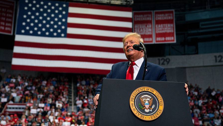 Трамп планирует возобновить предвыборные митинги, несмотря на коронавирус