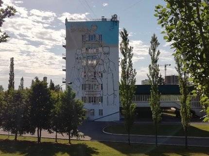 В Уфе создают новое граффити, посвящённое медикам