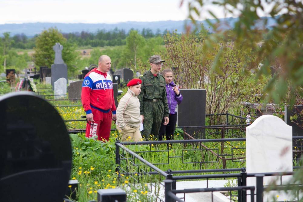 Сахалинские юнармейцы ищут захоронения ветеранов