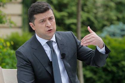 Зеленский призвал не провоцировать украинцев вопросами о Бандере