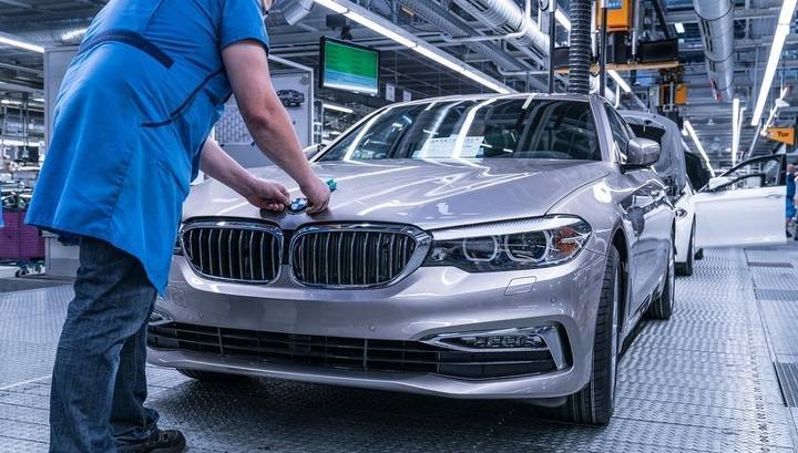 Выпуск автомобилей BMW в России будет приостановлен
