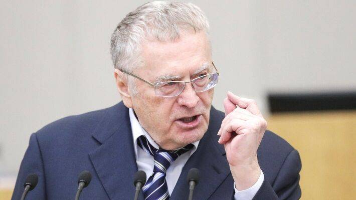 «Он бы его розгами уже отбил»: Жириновский об отце Ефремова