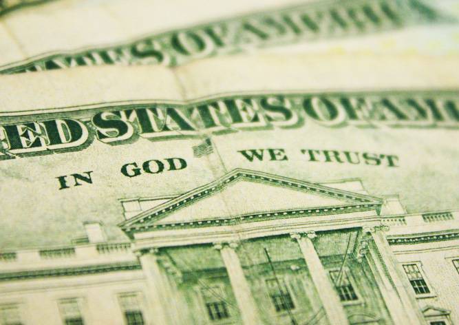 Суд решил судьбу надписи «In God We Trust» на американских долларах