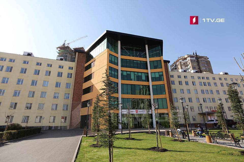 В Тбилисской клинике имени Бочоришвили объяснили заражение персонала коронавирусом