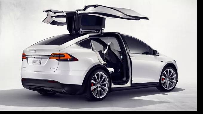 Машины Tesla получат "бесконечный" аккумулятор