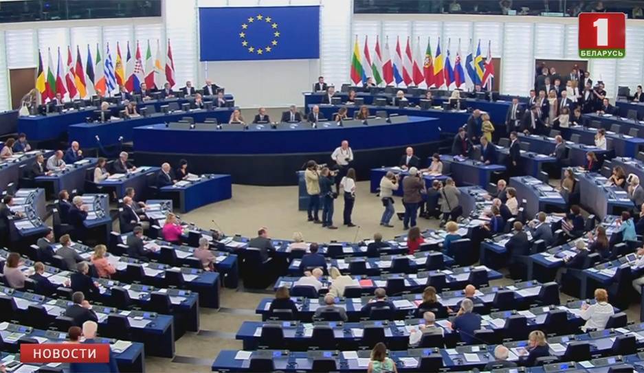 Варшава грозит применить право вето и заблокировать санкции Евросоюза против Будапешта