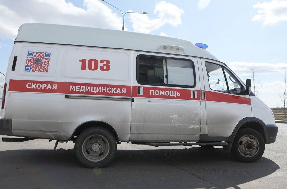 Четыре автомобиля скорой помощи приехали к дому Ефремова