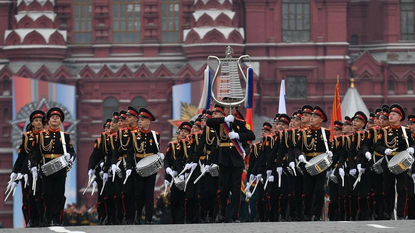 Военнослужащие ВВО возобновили тренировки парадных расчётов для участия в параде Победы