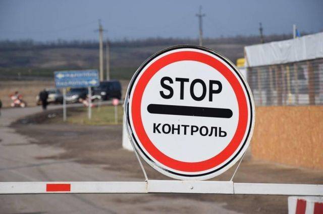 На Донбассе пункты пропуска будут открывать "адаптивно": В Донецкой ОГА выступили против открытия КПВВ