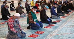 Исламоведы связали безопасное посещение мечетей на Кавказе с самодисциплиной
