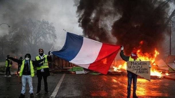 15-я суббота митингов во Франции: «желтые жилеты» начали новые демонстрации