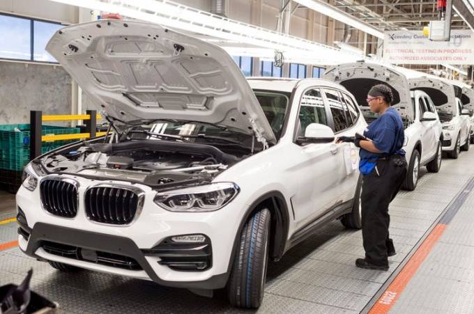 Немецкий автоконцерн прекратил производство автомобилей в российском городе