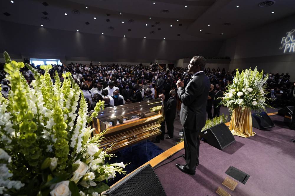 Погибшего от рук офицера полиции Джорджа Флойда похоронят в Хьюстоне