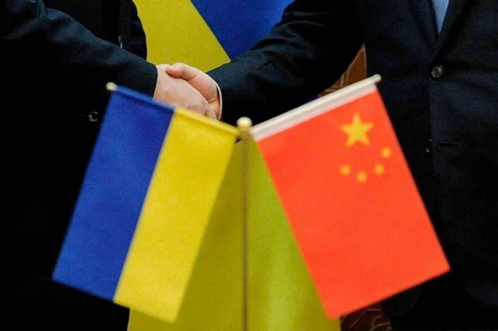 Украина получила гумпомощь от Китая для борьбы с COVID-19