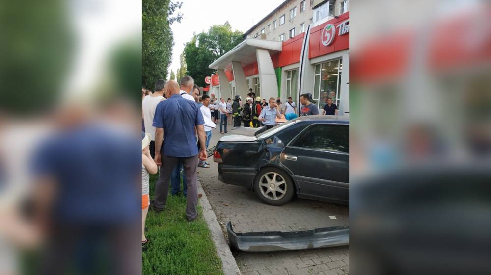 Появилось видео последствий смертельного ДТП на тротуаре в Воронеже