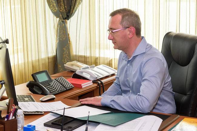 Владислав Шапша поручил оповестить закрывших дело предпринимателей о возможности получать максимальное пособие по безработице
